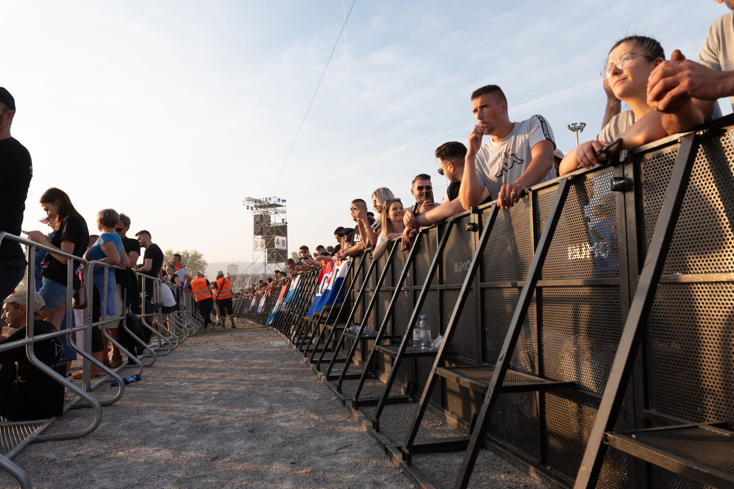 Platzhalter: Bodenschutzsystem Terraplas beim Aufbau