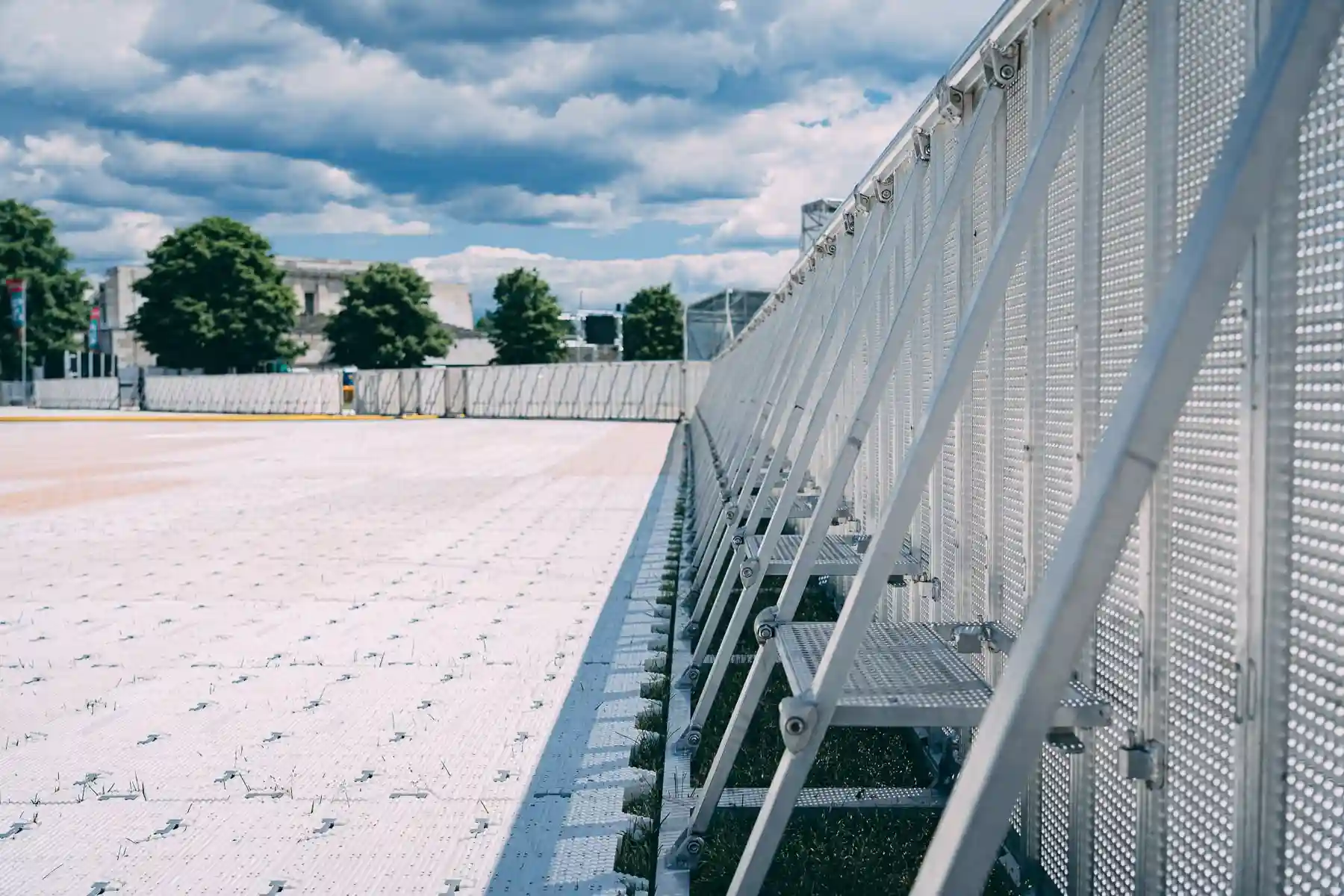 Crowd Protection Barriers zur Absicherung eines Veranstaltungsgeländes
